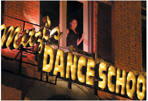 wShall we Dance?@VEEBE_XHx